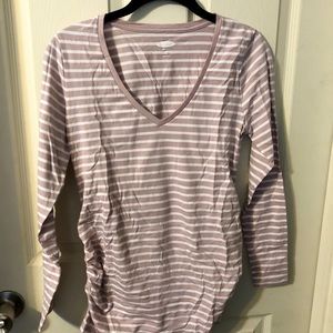 NWT. Old Navy Maternity Stretch Vneck Top, Size S.